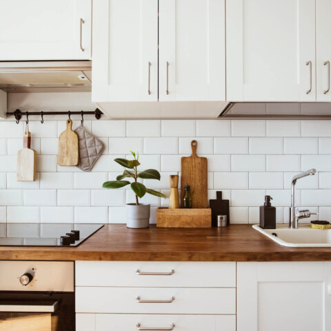 4 Common Questions About Repainting Kitchen