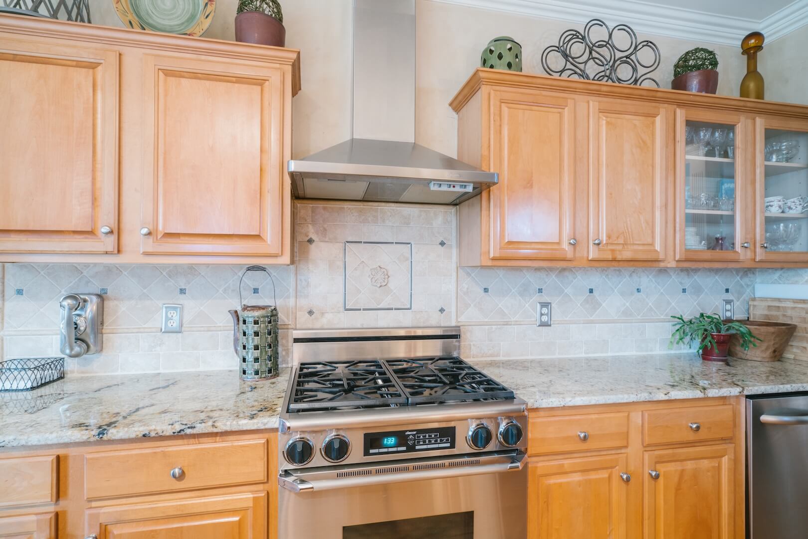 refinishing kitchen cabinets in upper arlington